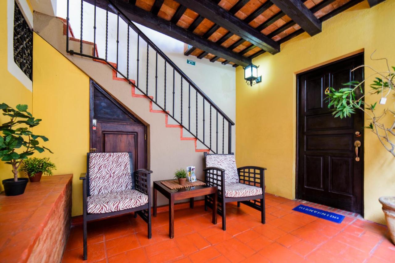 Casa Naemie Hotel Santo Domingo Exterior foto